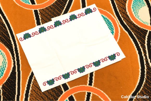 Floral Bush Border: A Stylish Embroidery Accent